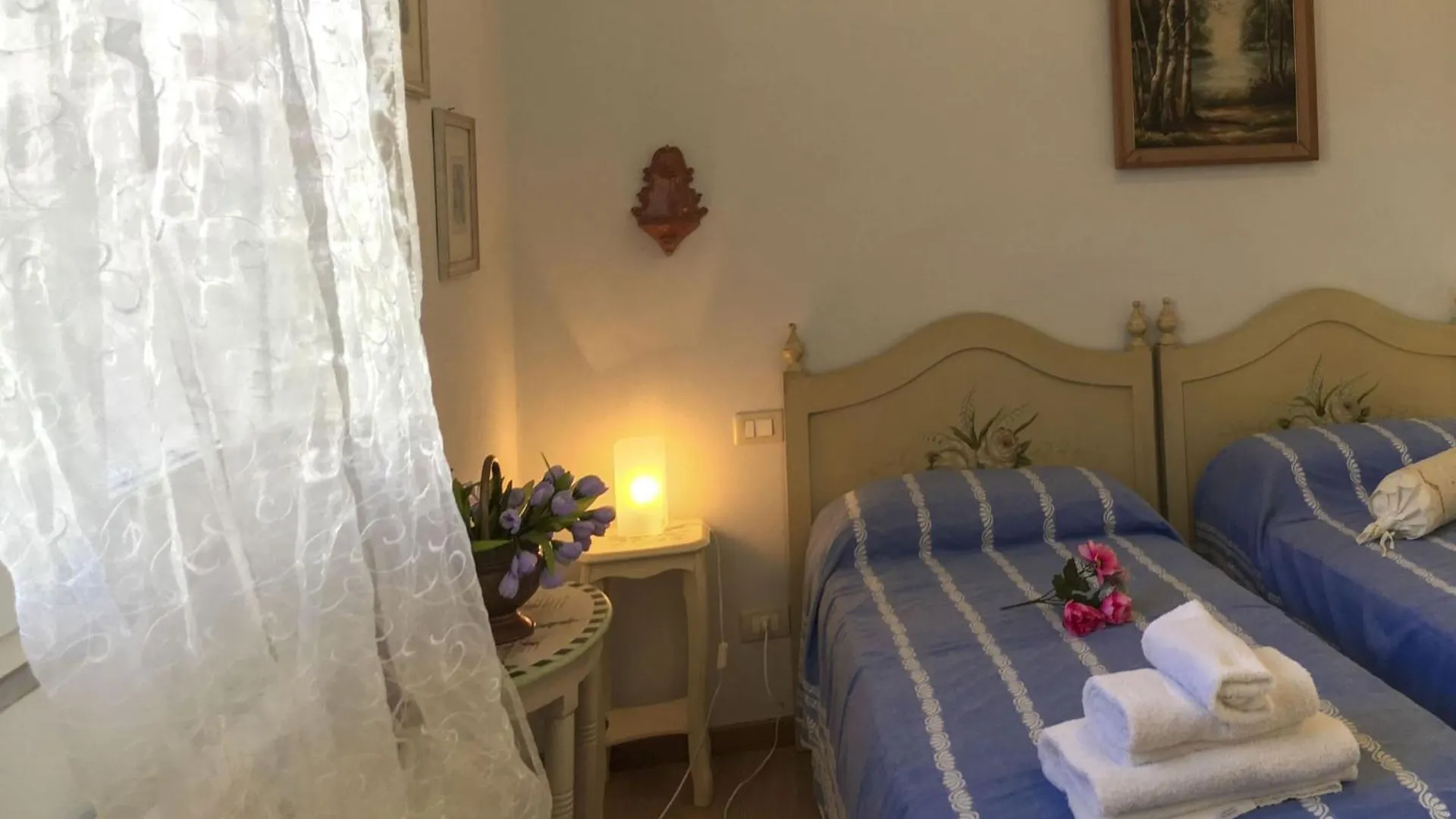 Tuscany Roses Arezzo Villa