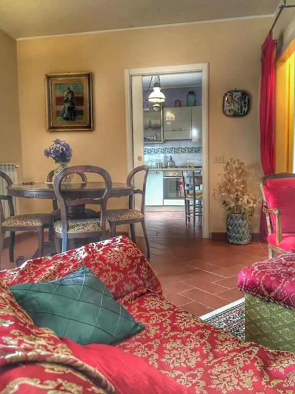 Tuscany Roses Arezzo 0*,